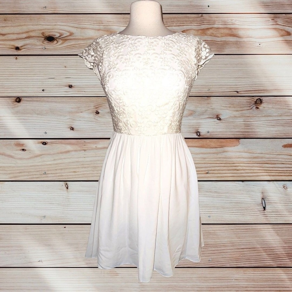 K1 French Connection White Floral Lace Flared Bridal Shower Dress 4 women's